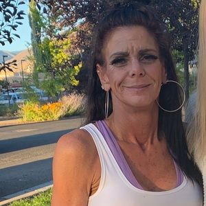 Meet your Posher, Joan